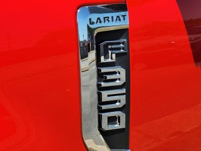 2022 Ford Super Duty F-350 DRW LARIAT