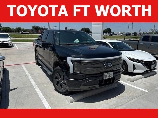 2023 Ford F-150 Lightning Lariat