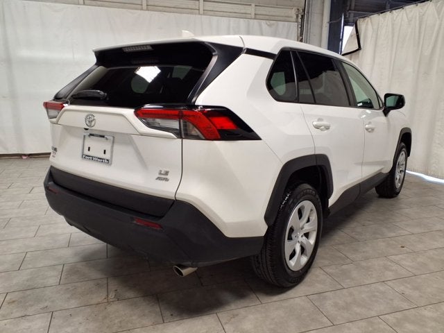 2025 Toyota RAV4 LE