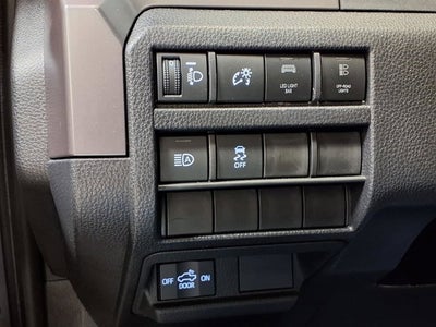2025 Toyota Tacoma 4WD SR5