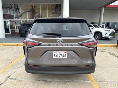 2022 Toyota Sienna XLE