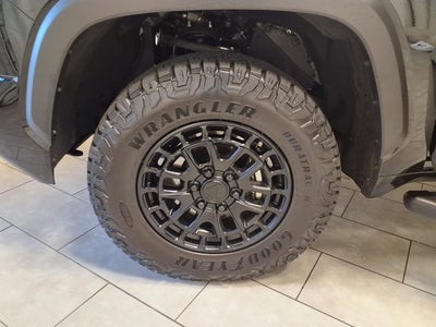 2025 Toyota Tundra 4WD SR5