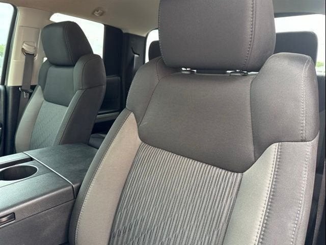 2016 Toyota Tundra 2WD Truck SR5