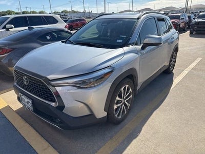 2024 Toyota Corolla Cross XLE