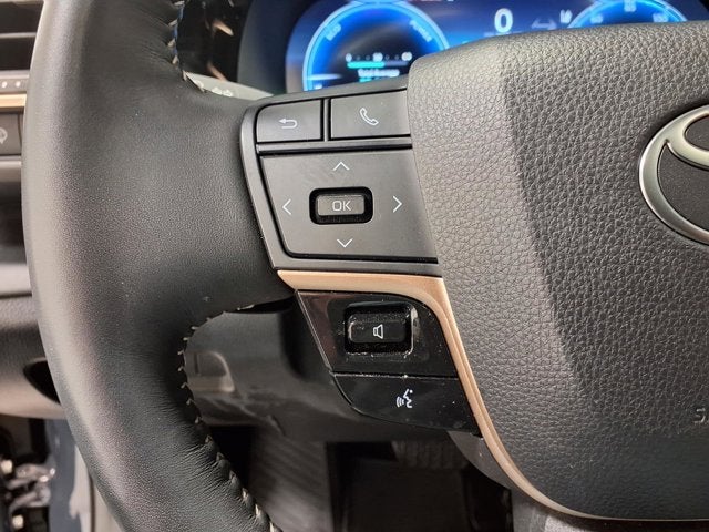 2025 Toyota Crown Signia Limited