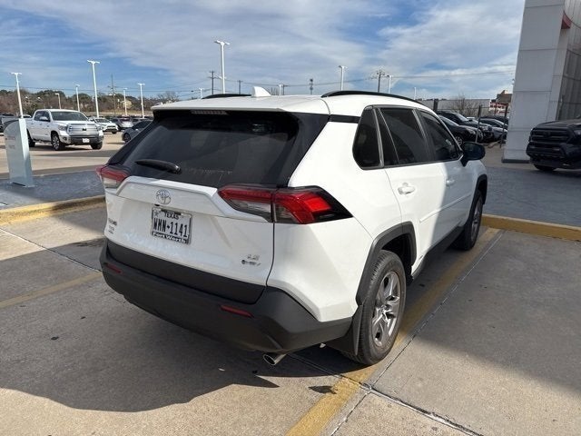 2025 Toyota RAV4 LE
