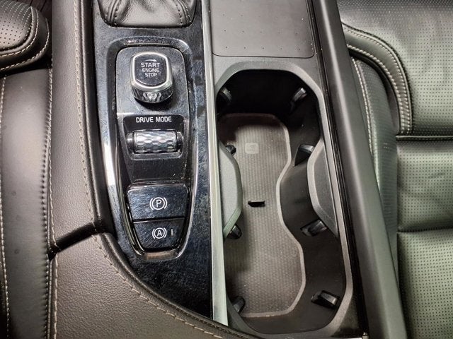 2021 Volvo XC90 T6 Inscription