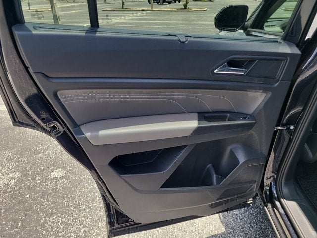 2023 Volkswagen Atlas 3.6L V6 SEL R-Line Black