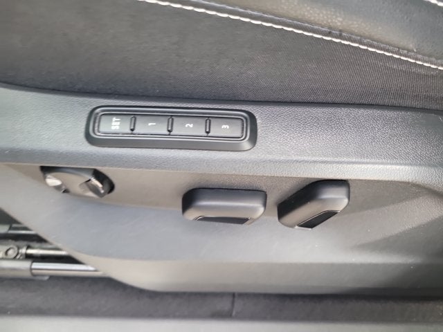 2023 Volkswagen Atlas 3.6L V6 SEL R-Line Black