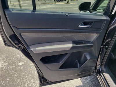 2023 Volkswagen Atlas 3.6L V6 SEL R-Line Black