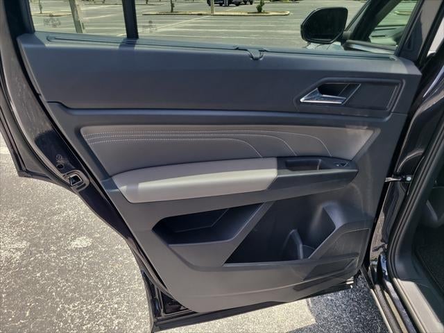 2023 Volkswagen Atlas 3.6L V6 SEL R-Line Black