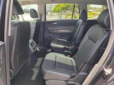 2023 Volkswagen Atlas 3.6L V6 SEL R-Line Black