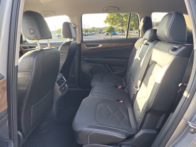 2024 Volkswagen Atlas 2.0T SE with Technology