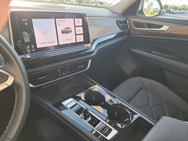 2024 Volkswagen Atlas 2.0T SE with Technology