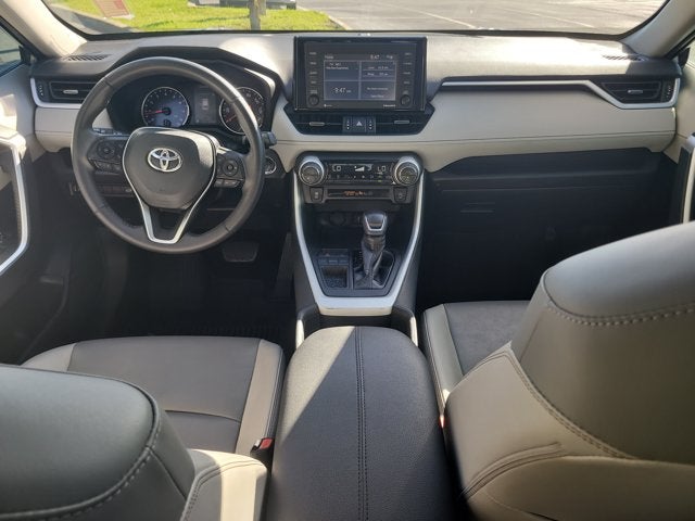 2020 Toyota RAV4 XLE Premium