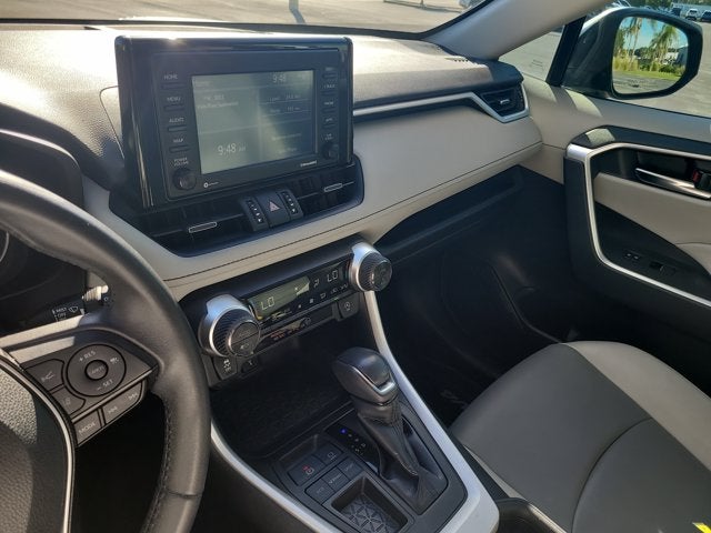 2020 Toyota RAV4 XLE Premium
