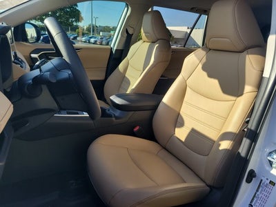 2025 Toyota RAV4 XLE Premium