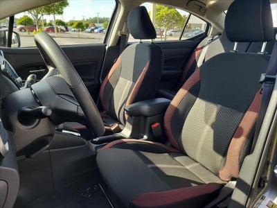 2025 Nissan Versa SR