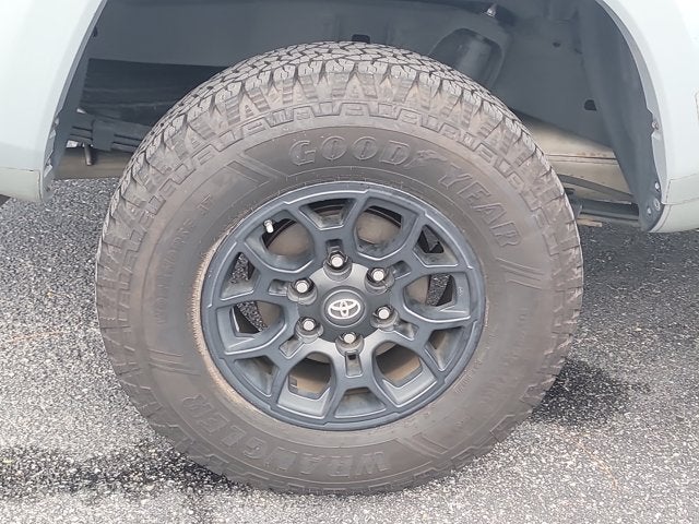 2020 Toyota Tacoma 2WD SR5