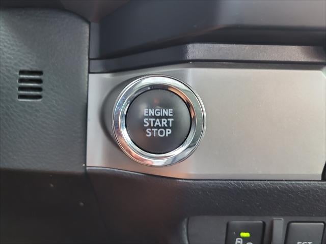 2023 Toyota TACOMA SR5 SR5