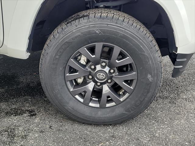 2023 Toyota TACOMA SR5 SR5