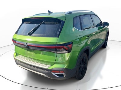 2025 Volkswagen Taos SE