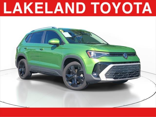 2025 Volkswagen Taos SE