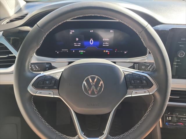2025 Volkswagen Taos SE