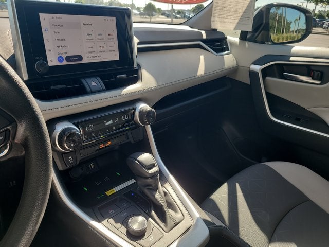 2024 Toyota RAV4 Hybrid Hybrid XLE