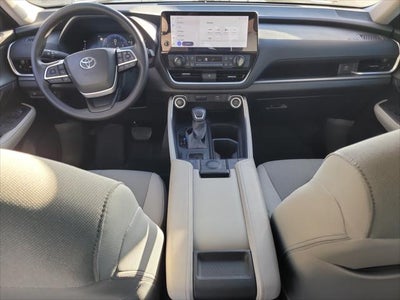 2025 Toyota Grand Highlander LE