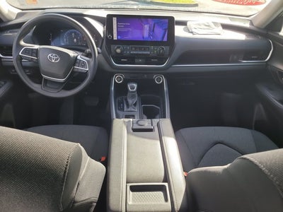 2025 Toyota Grand Highlander LE