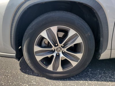 2020 Toyota Highlander Hybrid XLE