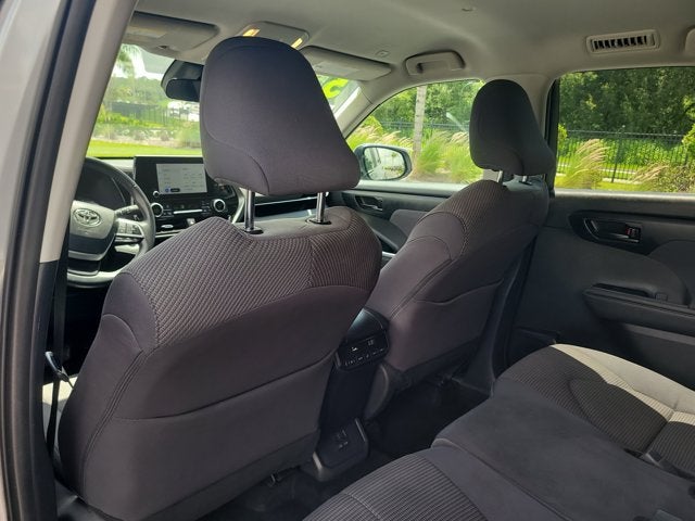 2025 Toyota Highlander LE