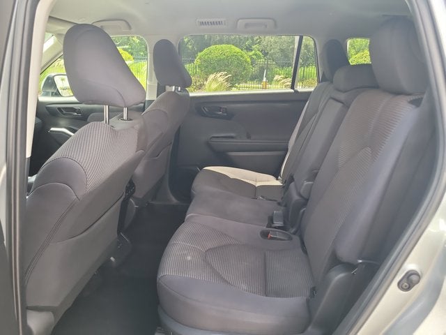 2025 Toyota Highlander LE