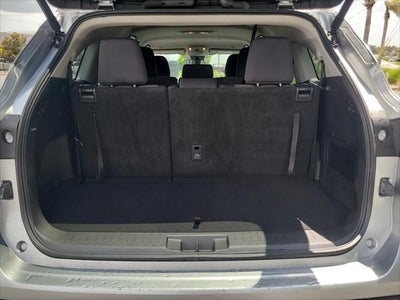 2025 Toyota Highlander LE