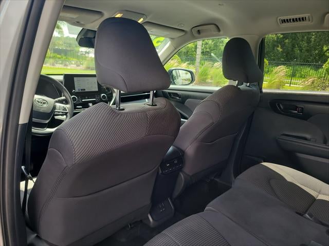 2025 Toyota Highlander LE