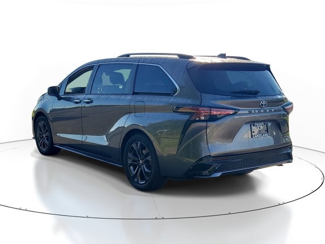2022 Toyota Sienna XSE