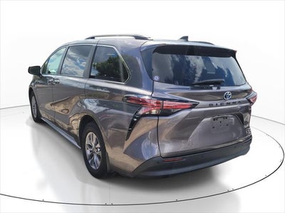 2021 Toyota Sienna XLE