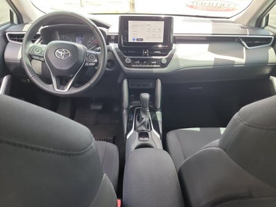 2024 Toyota Corolla Cross LE