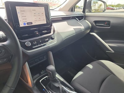 2024 Toyota Corolla Cross LE
