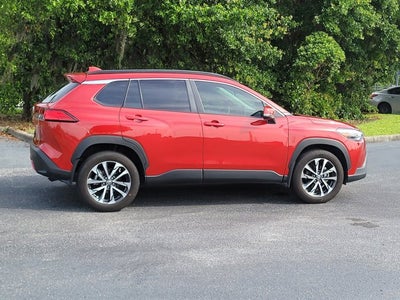 2024 Toyota Corolla Cross XLE
