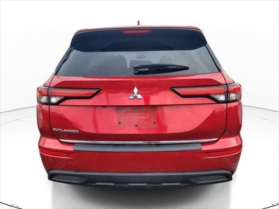 2024 Mitsubishi Outlander ES