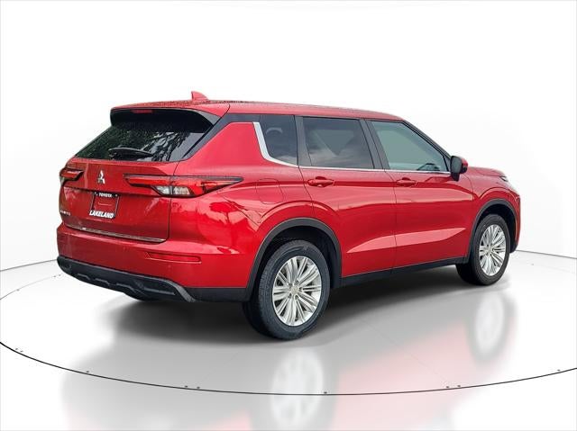 2024 Mitsubishi Outlander ES