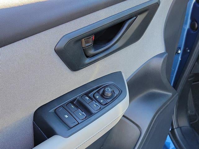 2025 Subaru Forester Base