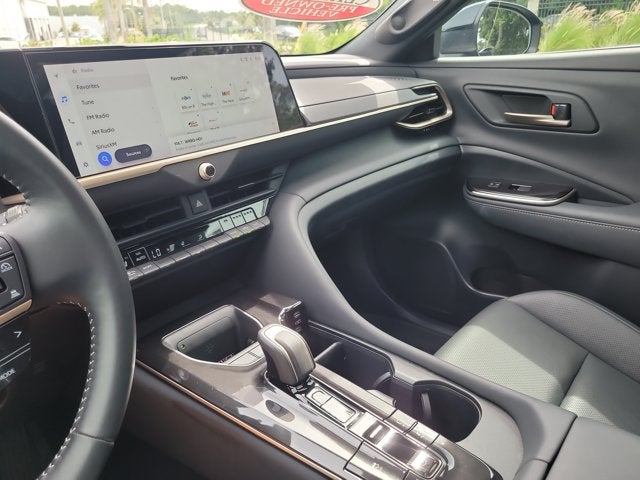 2025 Toyota Toyota Crown Signia Limited