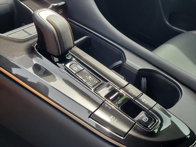 2025 Toyota Toyota Crown Signia Limited