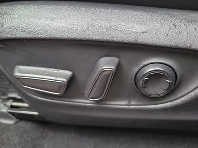 2025 Toyota RAV4 HYBRID Hybrid XLE