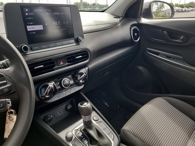2022 Hyundai Kona SE