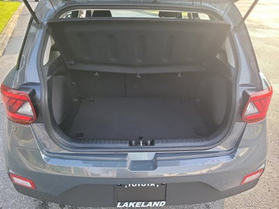 2025 Hyundai Venue SE