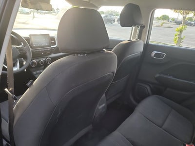 2025 Hyundai Venue SE